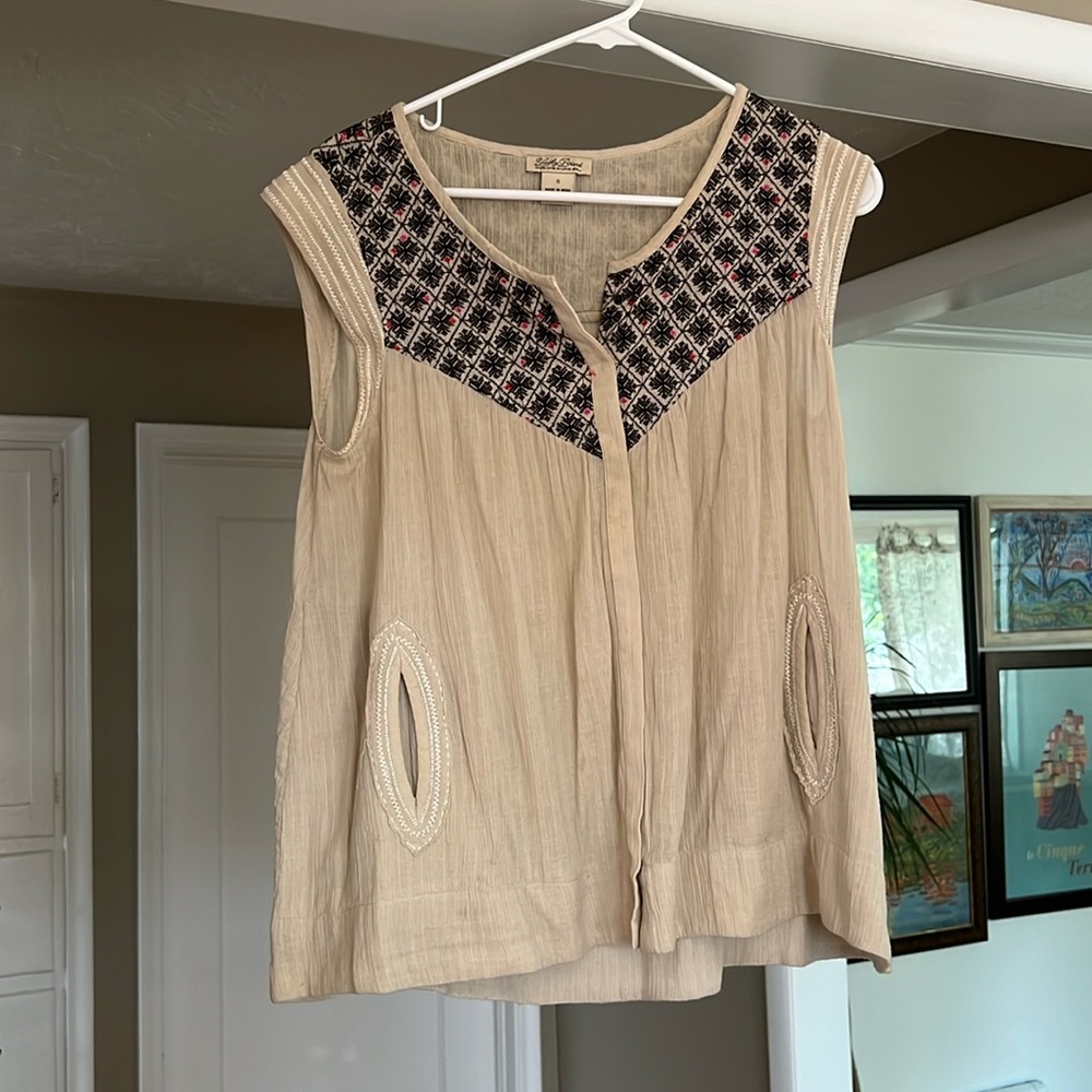 Lucky brand top - small - gently used